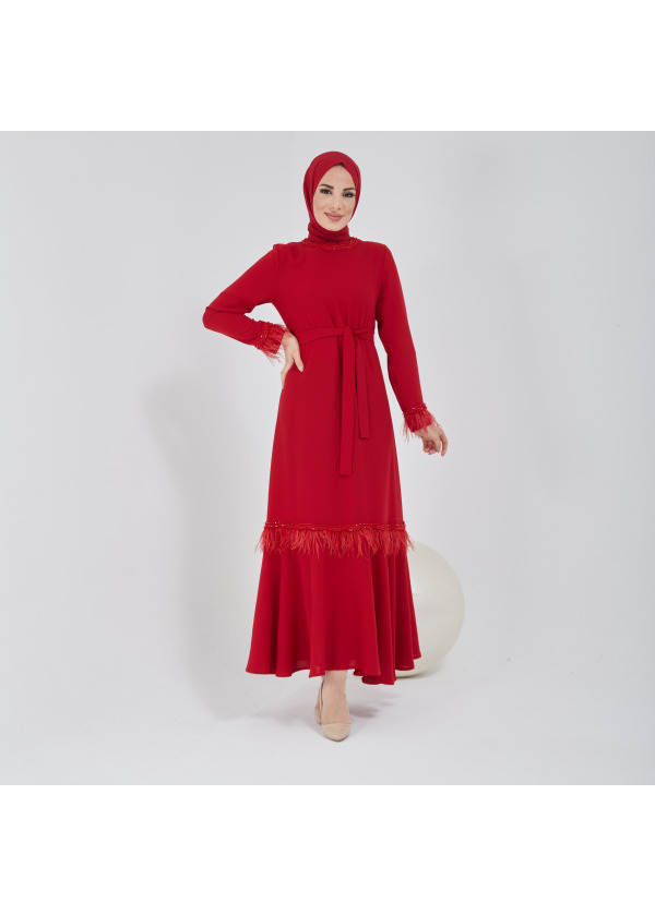 Elif Model Kuşaklı Tüy Detaylı Kırmızı Elbise