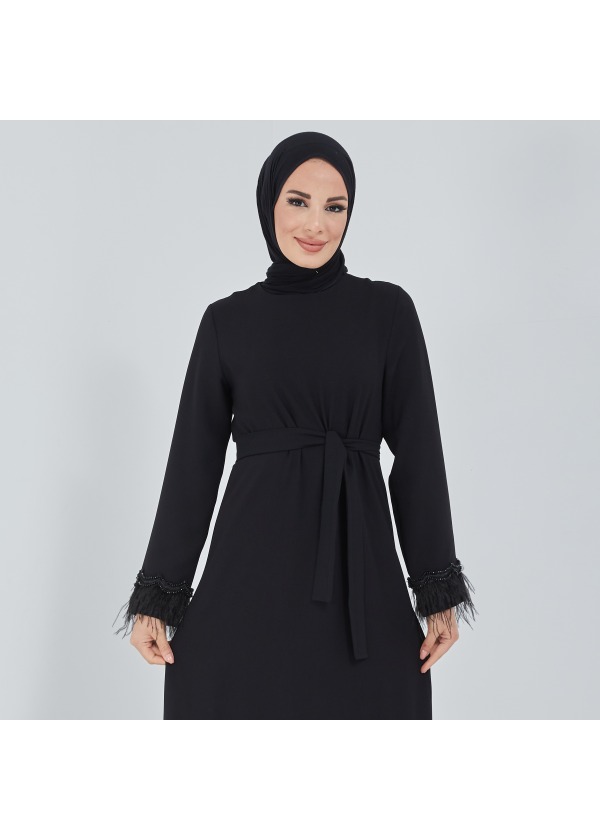 Elif Model Kuşaklı Tüy Detaylı Siyah Elbise